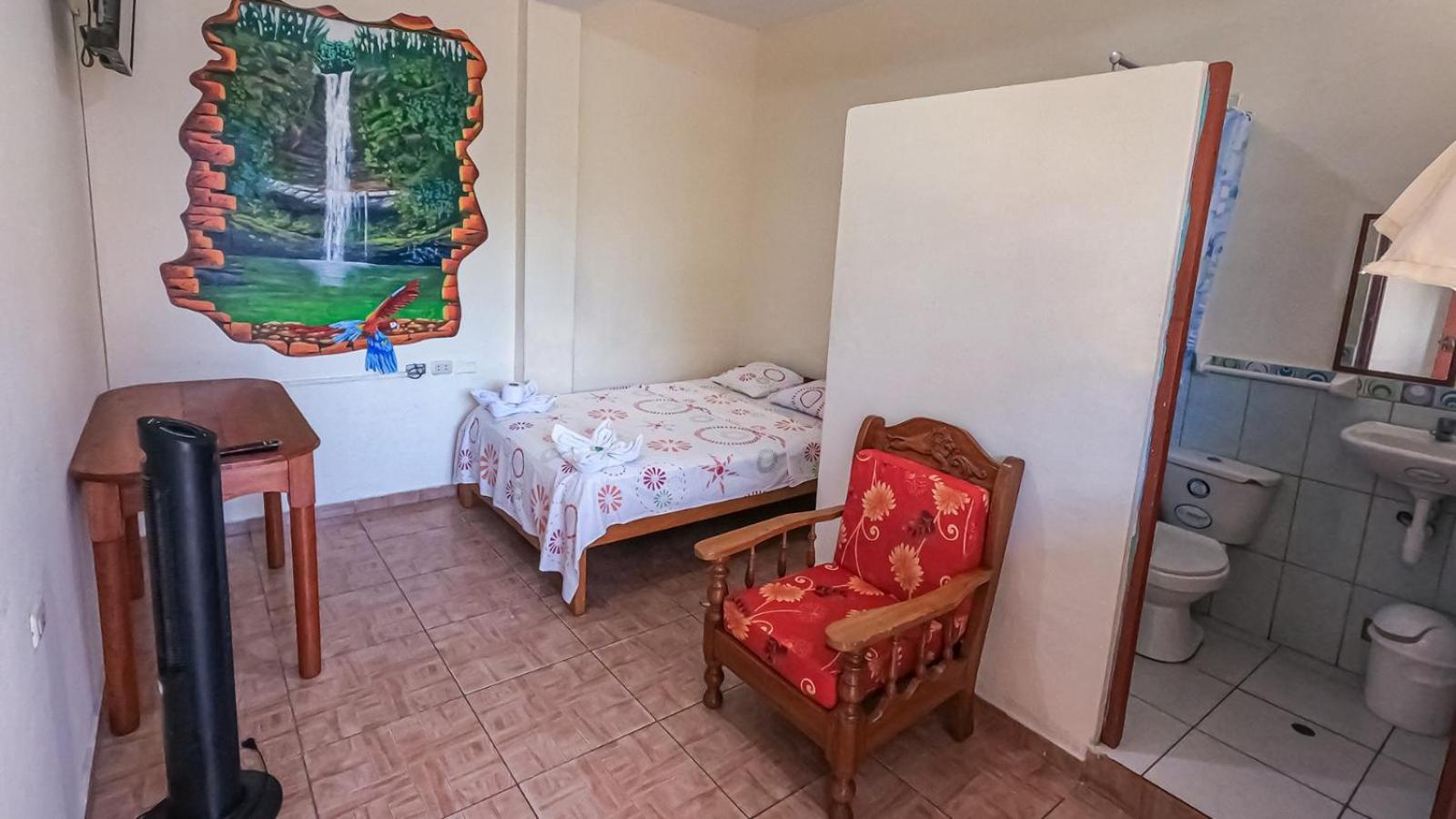 Hotel Shoffi'S House Backpackers Tarapoto Zewnętrze zdjęcie